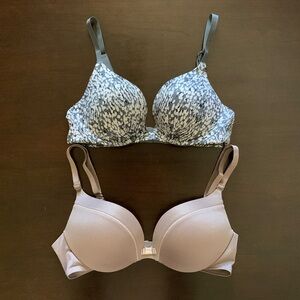 Bundle of 2 Victoria’s Secret plunge bras